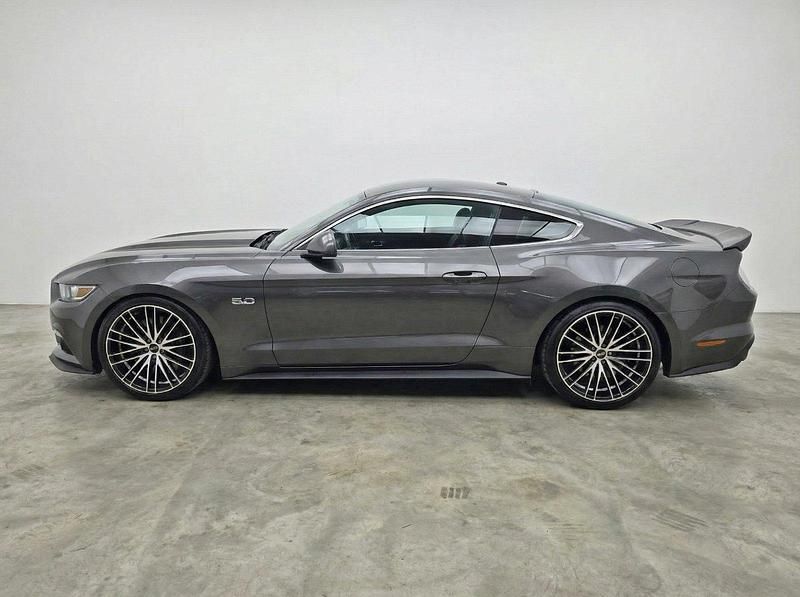 Second-hand Ford Mustang GT 422 CP (310 kW) 2017 Gri Coupe