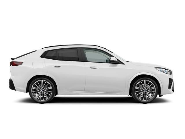 Neu BMW X2 Performance 156 PS (114 kW) 2026 Weiss SUV