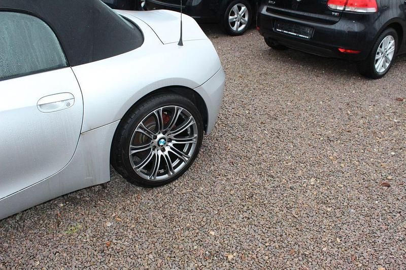 Gebraucht BMW Z4 Sport Line 170 PS (125 kW) 2005 Silber Cabrio