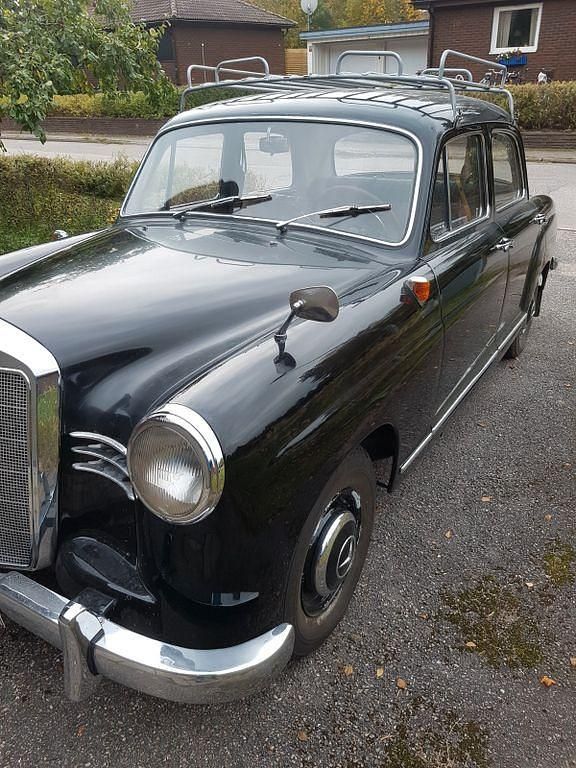 Gebraucht Mercedes 180 68 PS (50 kW) 1959 Schwarz Limousine