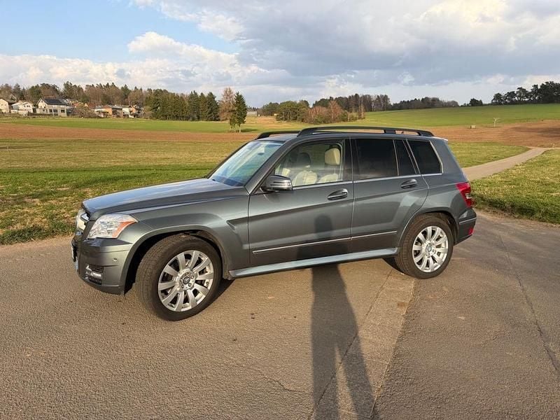 Gebraucht Mercedes GLK350 272 PS (200 kW) 2012 Grau SUV