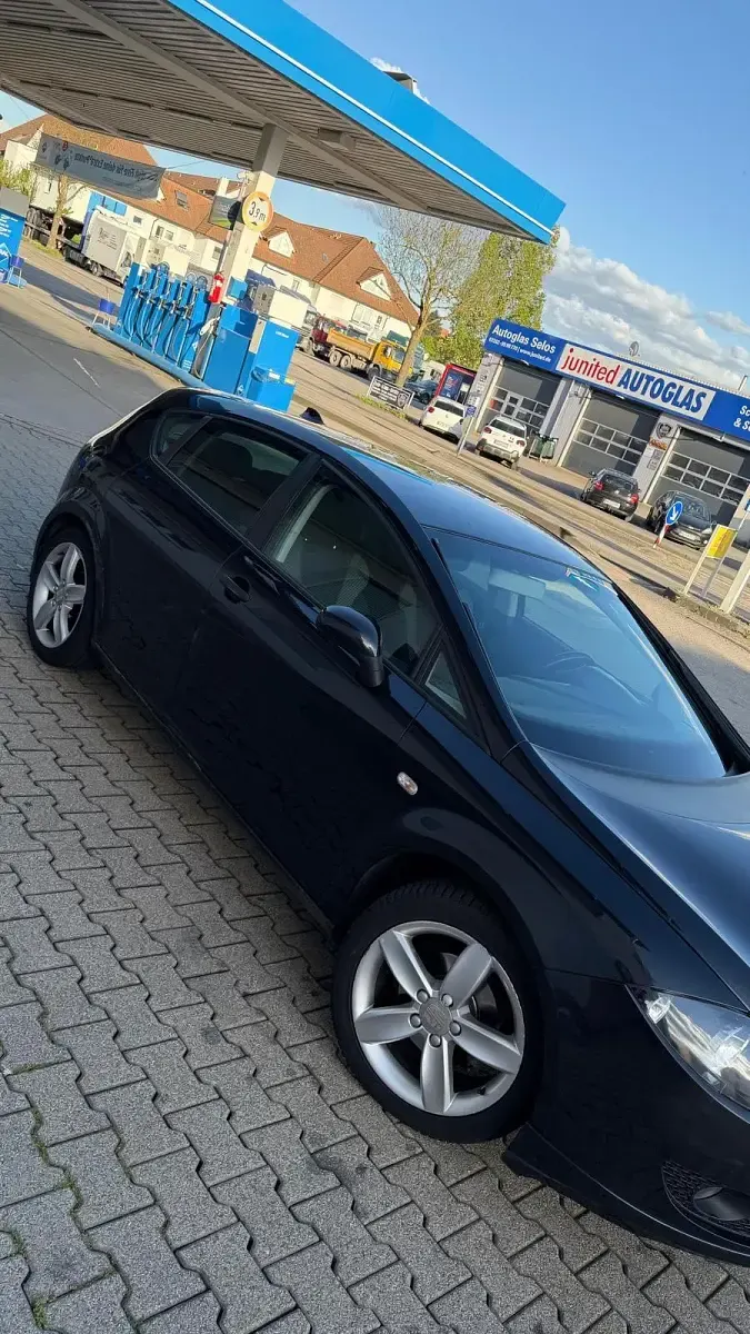 Gebraucht Seat Leon 102 PS (75 kW) 2008 Schwarz Kleinwagen