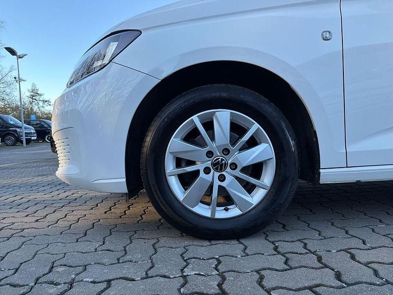 Gebraucht VW Caddy Life 102 PS (75 kW) 2023 Weiß Van / Kleinbus