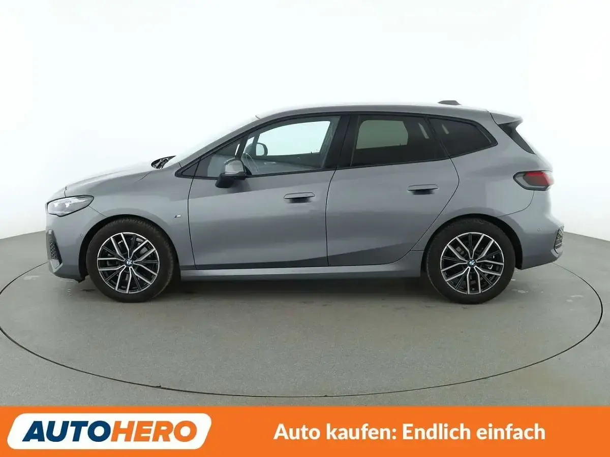 Gebraucht BMW 223 Active Tourer M Sport 218 PS (160 kW) 2023 Skyscraper grau Van / Kleinbus