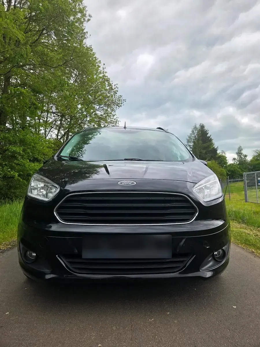 Gebraucht Ford Tourneo Courier 75 PS (55 kW) 2016 Schwarz Van / Kleinbus