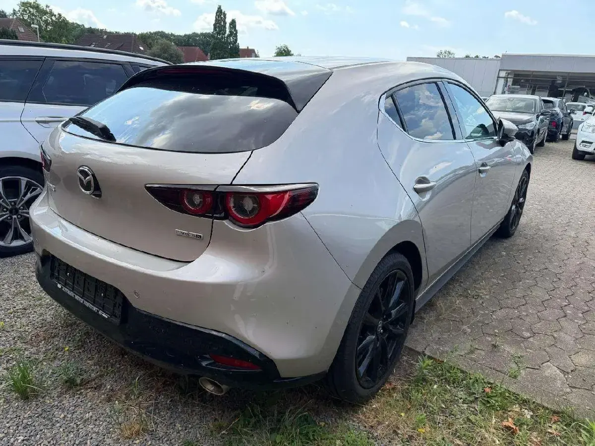 Gebraucht Mazda 3 Selection 180 PS (132 kW) 2022 Platinum quartz m Limousine