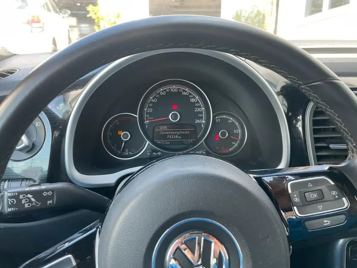 Gebraucht VW Beetle 105 PS (77 kW) 2017 Schwarz Kleinwagen