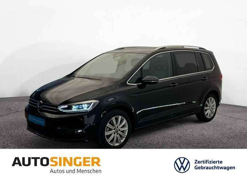 Deep black perleffekt Gebraucht 2024 VW Touran Highline Van / Kleinbus | 38.840 € (Teuer) - Bild 1/3