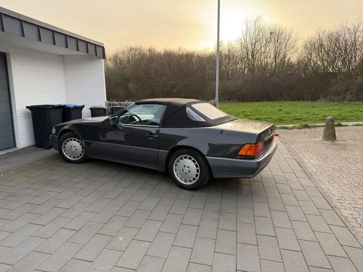 Gebraucht Mercedes SL320 231 PS (169 kW) 1994 Schwarz Cabrio
