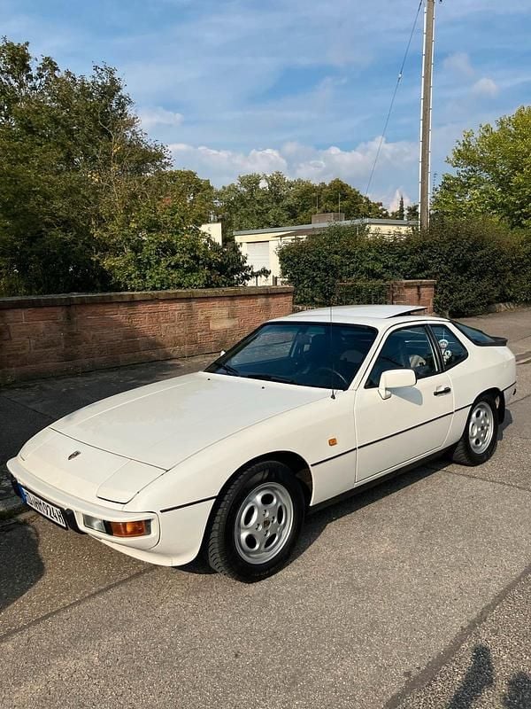 Weiß Gebraucht 1982 Porsche 924 Coupé | 19.924 € - Bild 1/4