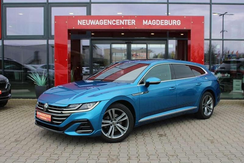 Eisvogelblau metallic Gebraucht 2024 VW Arteon R-line Kombi | 42.440 € (Etwas zu teuer) - Bild 1/4
