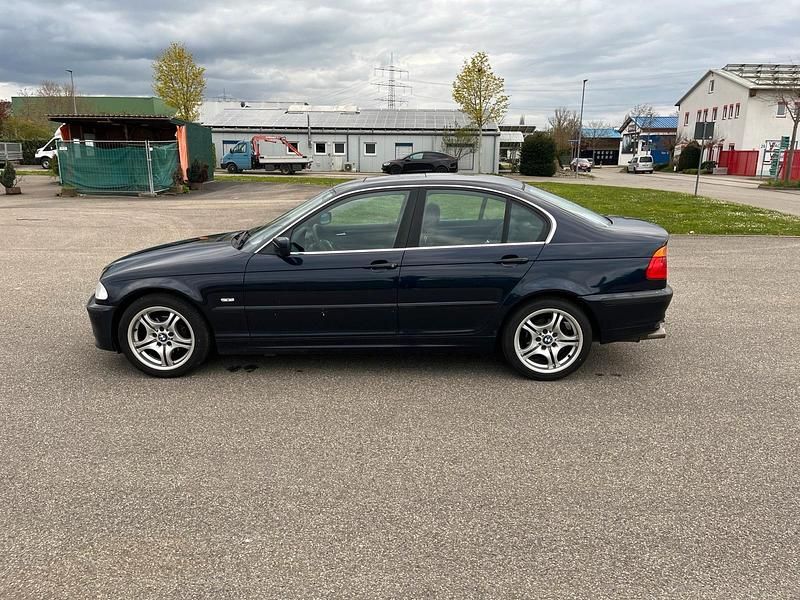 Gebraucht BMW 323 170 PS (125 kW) 2000 Blau Limousine