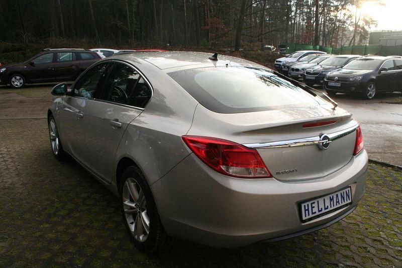 Gebraucht Opel Insignia Edition 140 PS (102 kW) 2009 Limousine