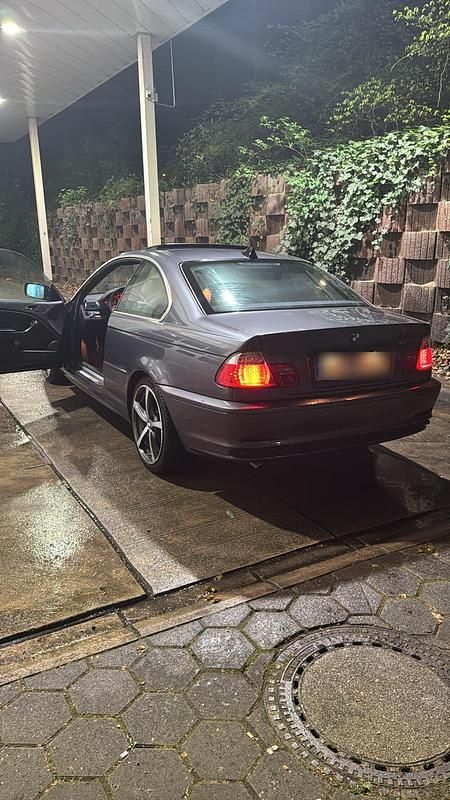 Second-hand BMW 320 150 CP (110 kW) 2000 Gri Coupe