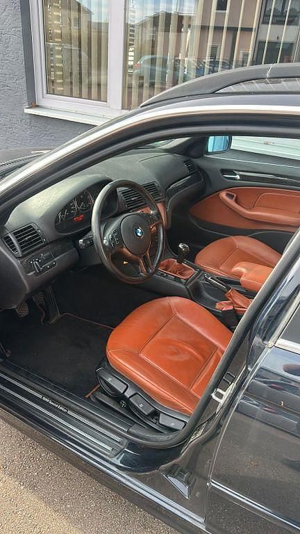 Gebraucht BMW 320 150 PS (110 kW) 2004 Schwarz Kombi