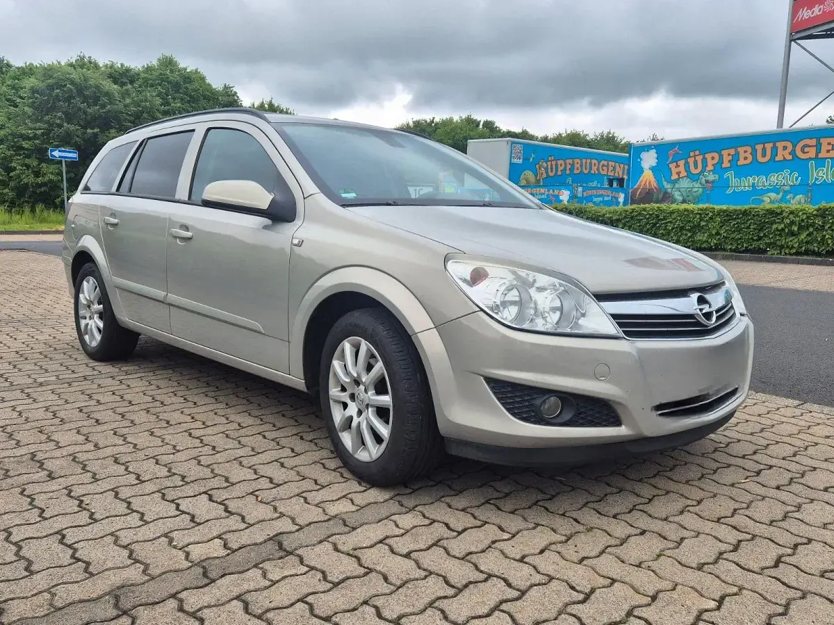 Usado Opel Astra Edition 116 HP (85 kW) 2008 Carrinha