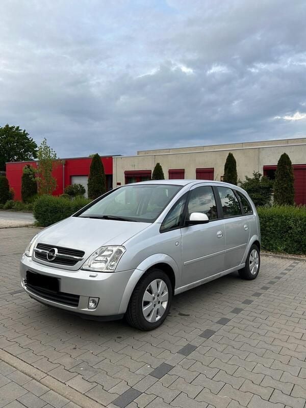 Silber Gebraucht 2005 Opel Meriva Van / Kleinbus | 1.490 € (Fairer Preis) - Bild 1/4