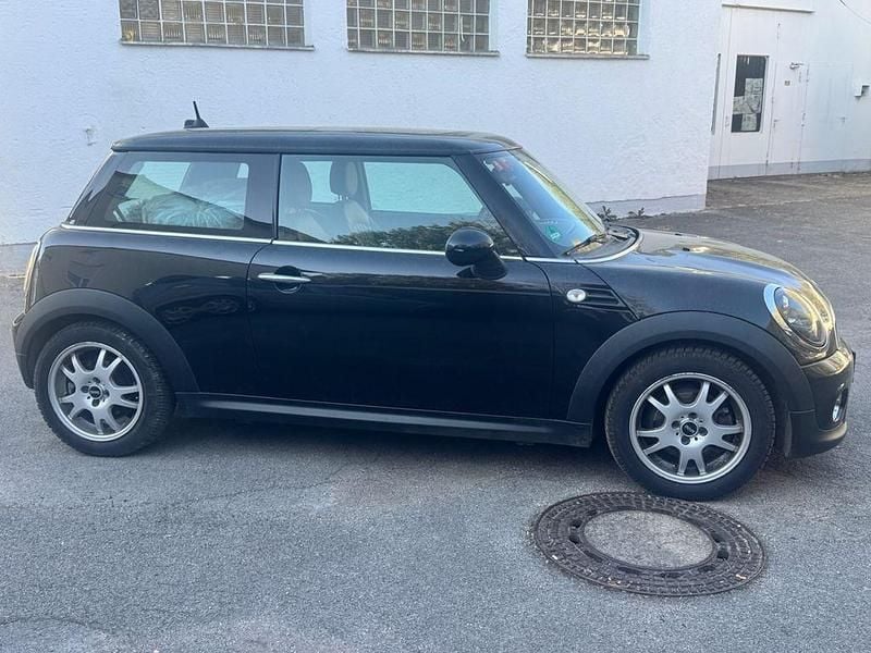 Usata Mini Cooper 122 CV (89 kW) 2013 Nero Utilitaria