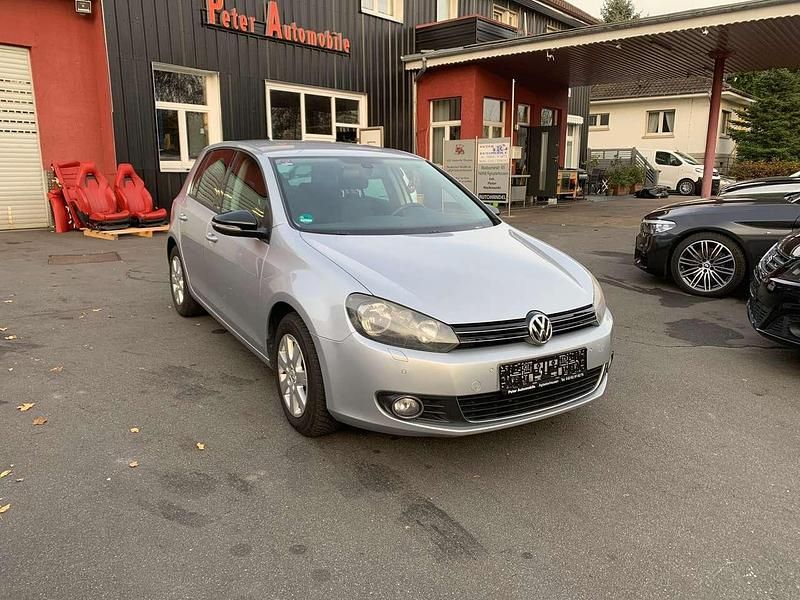 Reflexsilber metallic Gebraucht 2011 VW Golf VI Style Kleinwagen | 7.450 € (Fairer Preis) - Bild 1/4