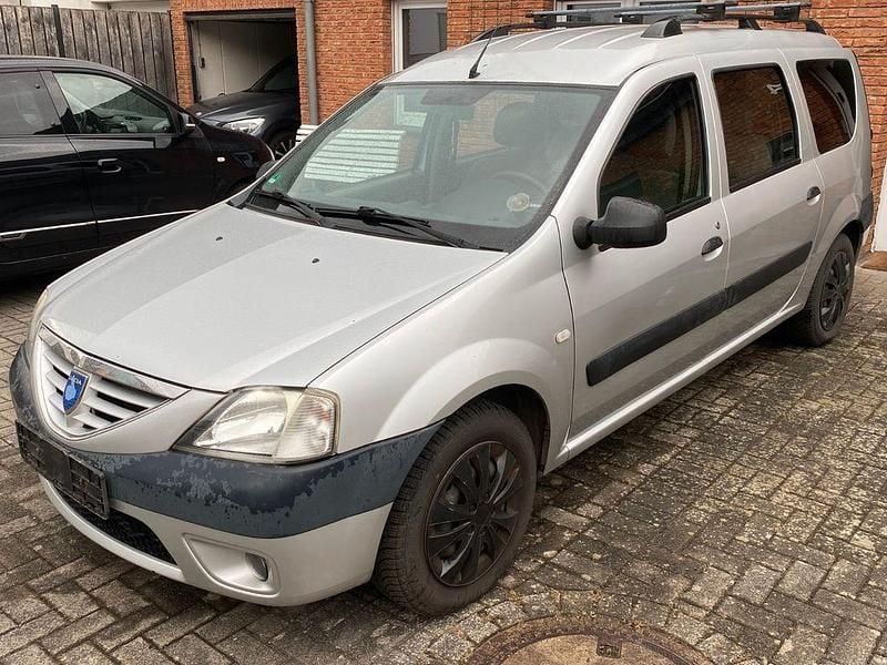Silber Gebraucht 2007 Dacia Logan Limousine | 1.950 € (Guter Preis) - Bild 1/4