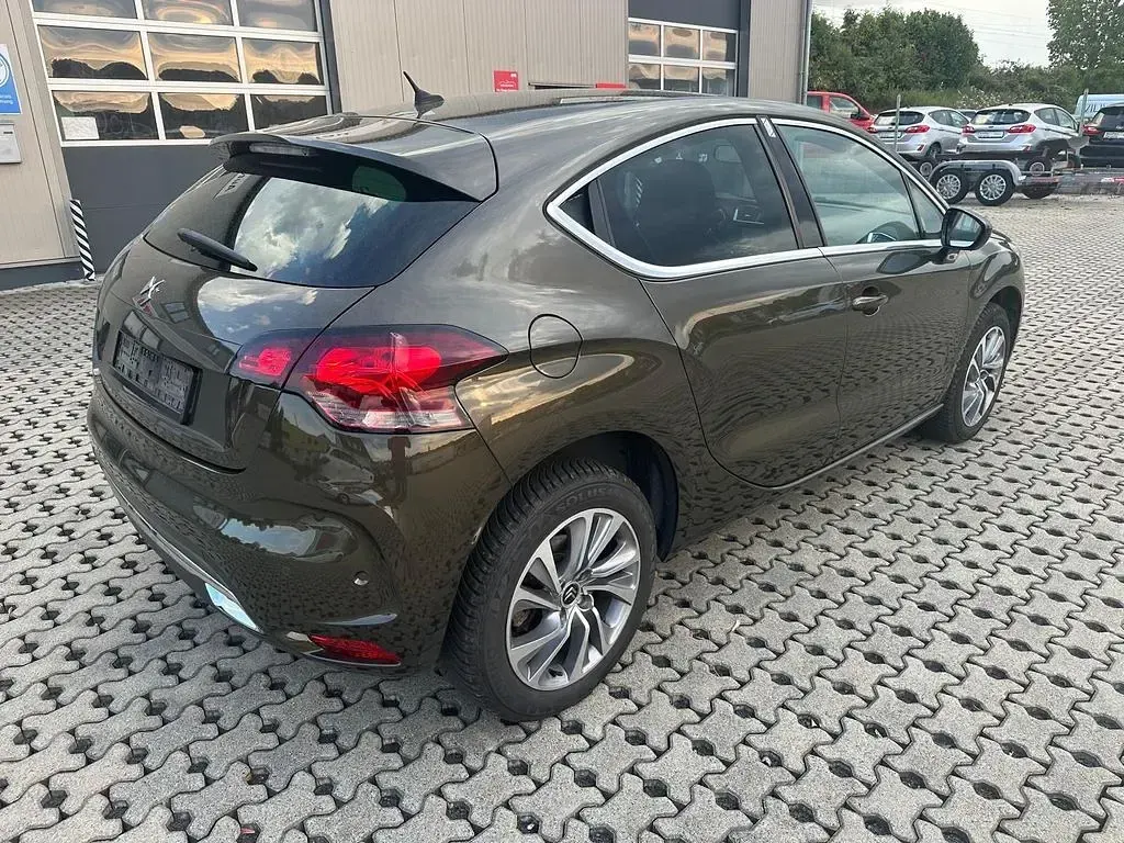 Gebraucht Citroën DS4 So Chic 163 PS (119 kW) 2014 Braun Kleinwagen