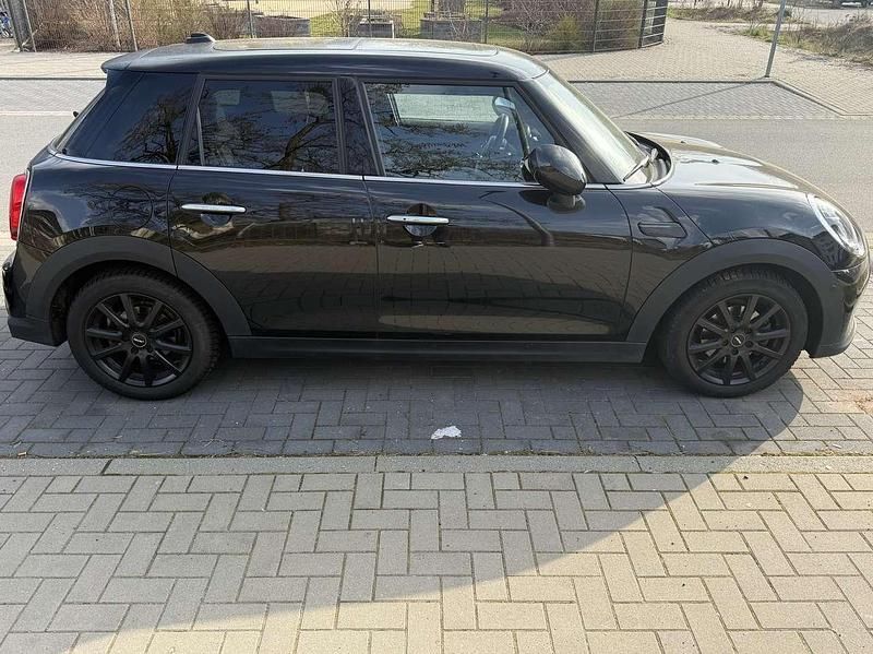 Gebraucht Mini Cooper Classic 136 PS (100 kW) 2023 Schwarz Kleinwagen