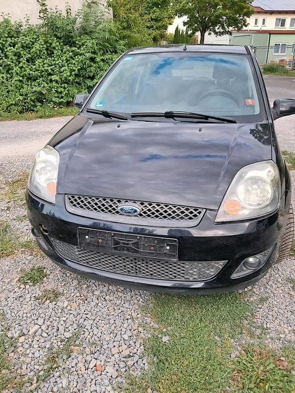 Schwarz Gebraucht 2007 Ford Fiesta Kleinwagen | 500 € (Superpreis) - Bild 1/4