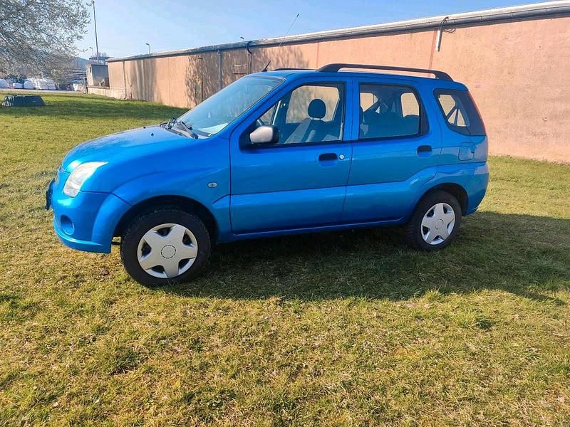 Second-hand Suzuki Ignis 93 CP (68 kW) 2004 Albastru Hatchback