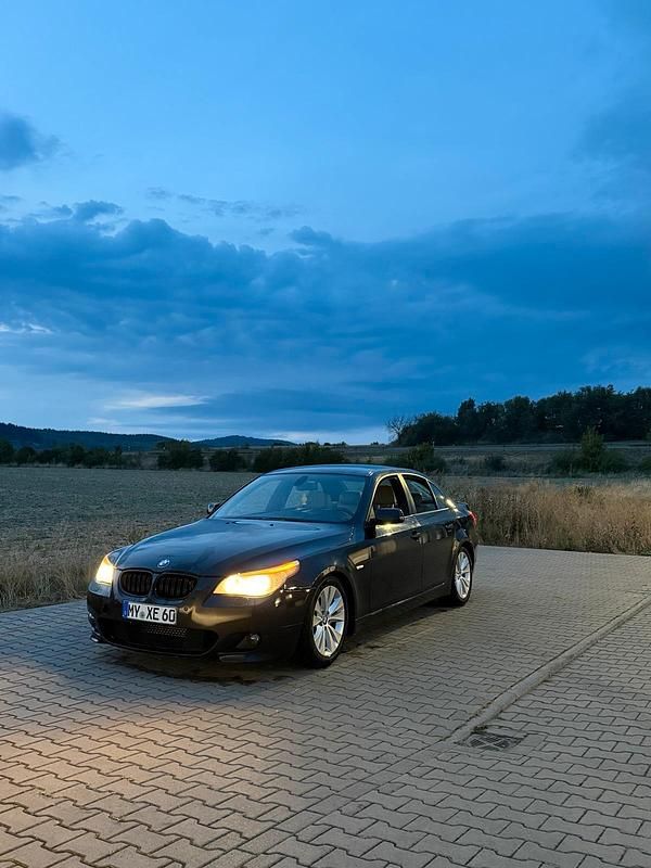 Schwarz Gebraucht 2008 BMW 530 Limousine | 4.900 € (Etwas zu teuer) - Bild 1/4