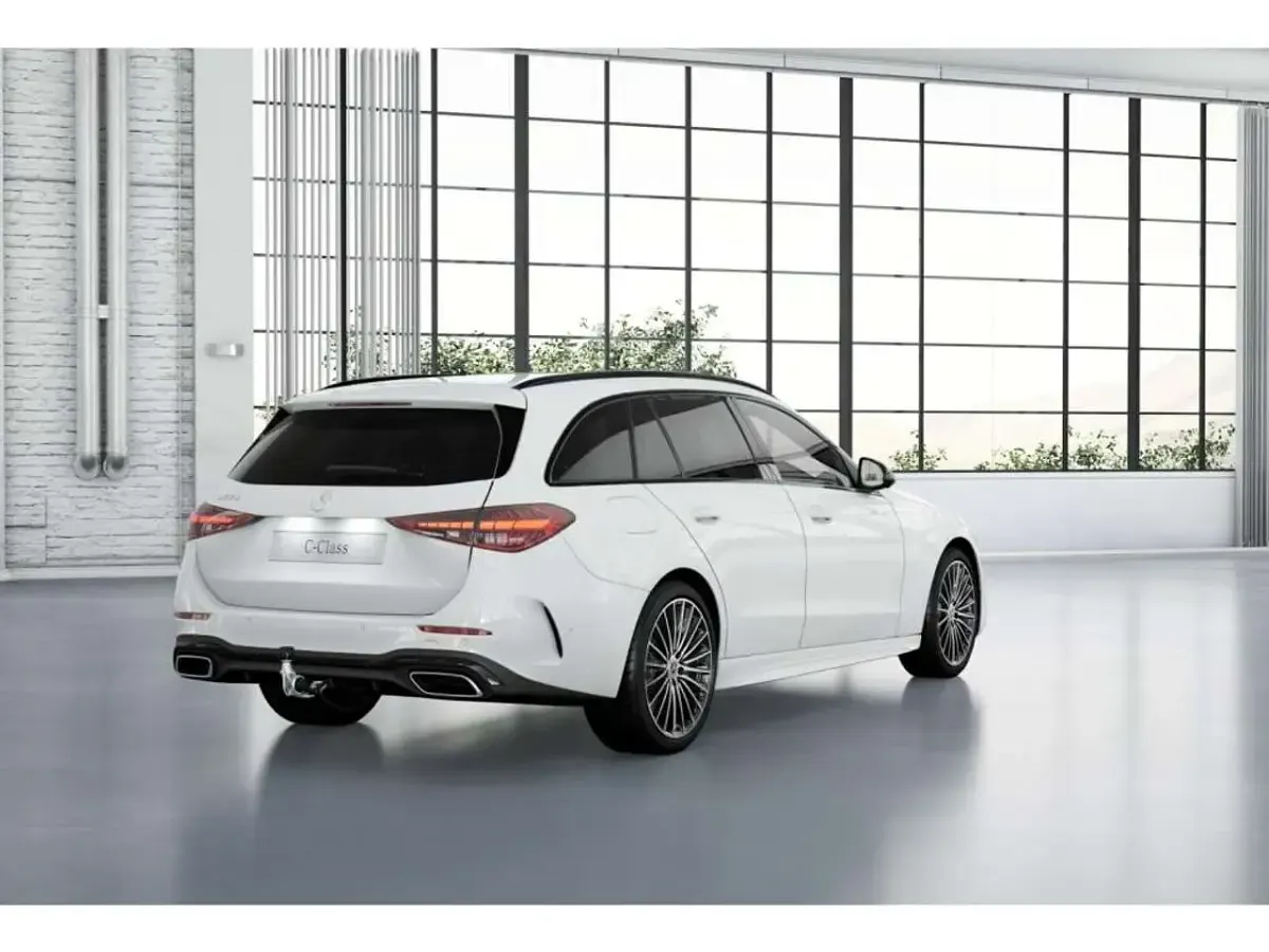 Gebraucht Mercedes C220 AMG 197 PS (144 kW) 2026 Weiß Limousine