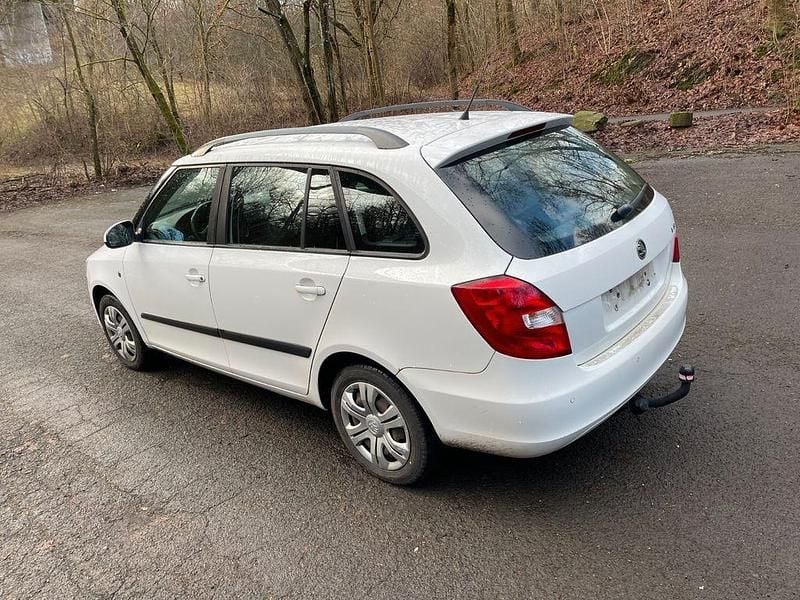 Gebraucht Skoda Fabia 90 PS (66 kW) 2013 Kombi
