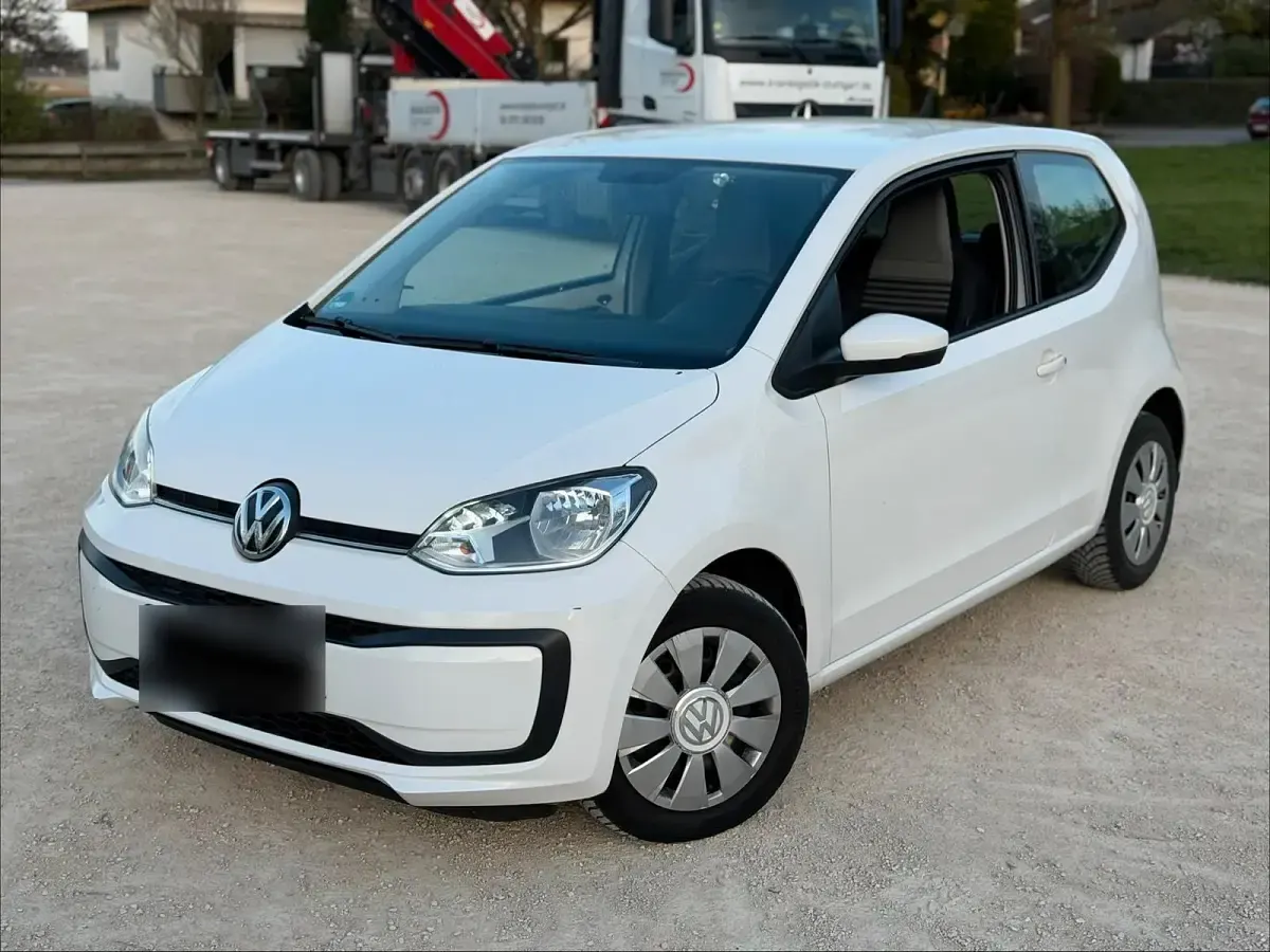 Second-hand VW up! 75 CP (55 kW) 2017 Alb Hatchback