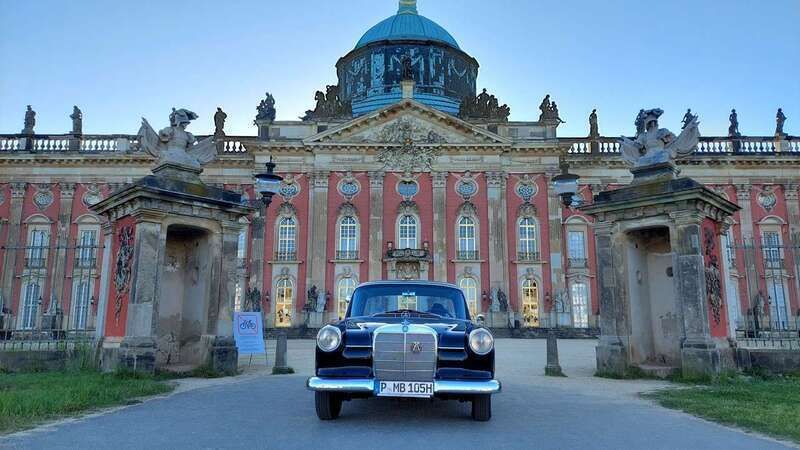 Schwarz Gebraucht 1964 Mercedes 190 Limousine | 19.900 € - Bild 1/4