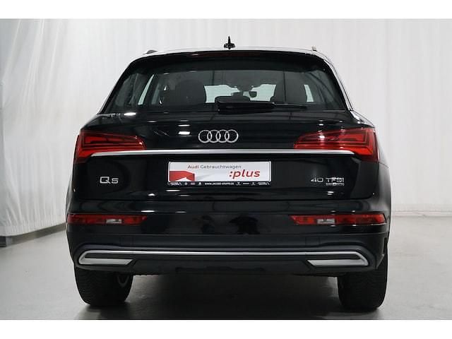 Gebraucht Audi Q5 Basis 204 PS (150 kW) 2024 Brillantschwarz SUV