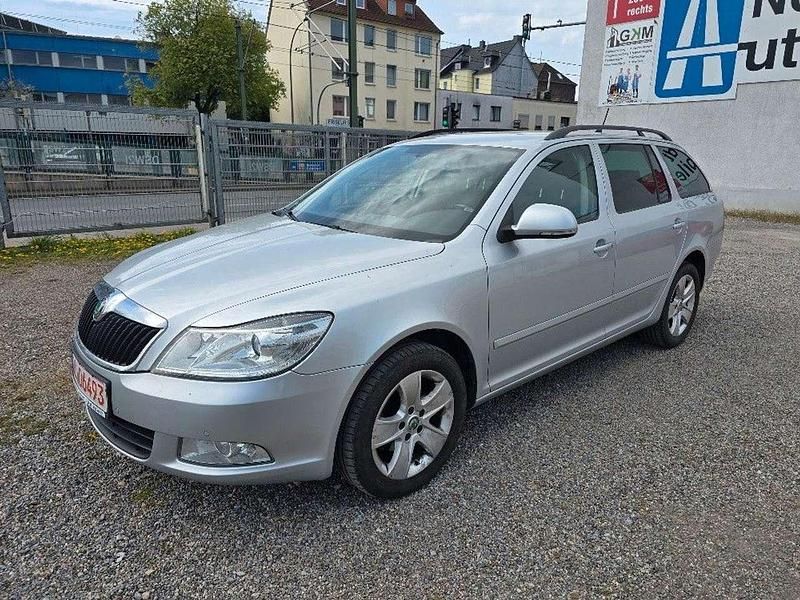 Gebraucht Skoda Octavia 105 PS (77 kW) 2012 Silber Kombi