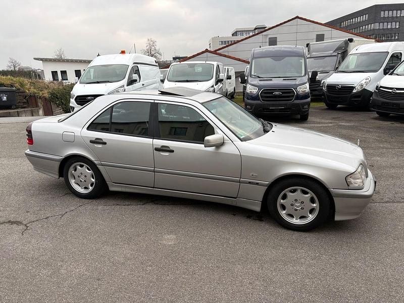 Gebraucht Mercedes C200 136 PS (100 kW) 1998 Silber Limousine