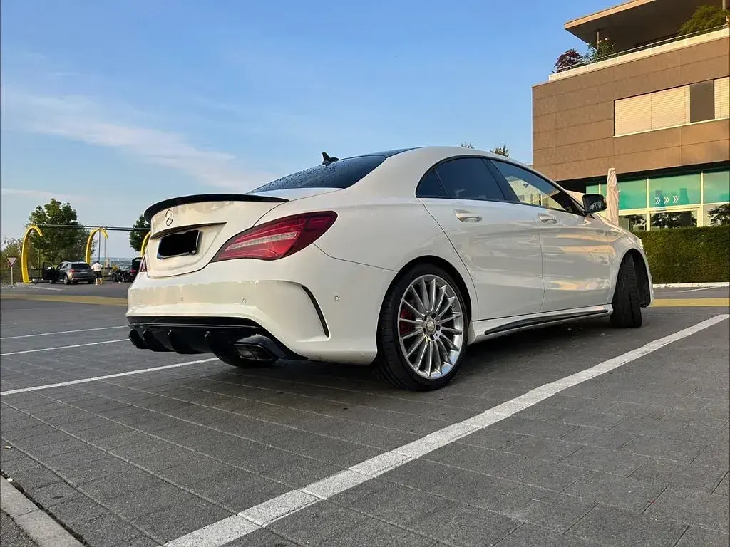 Gebraucht Mercedes CLA250 AMG line 218 PS (160 kW) 2017 Weiß Coupé