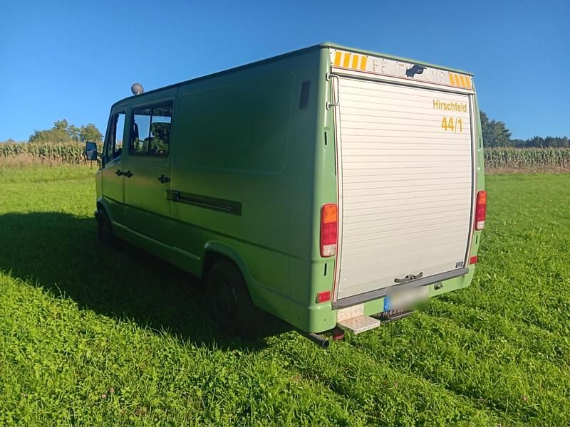 Gebraucht Mercedes T1 105 PS (77 kW) 1987 Grün Van