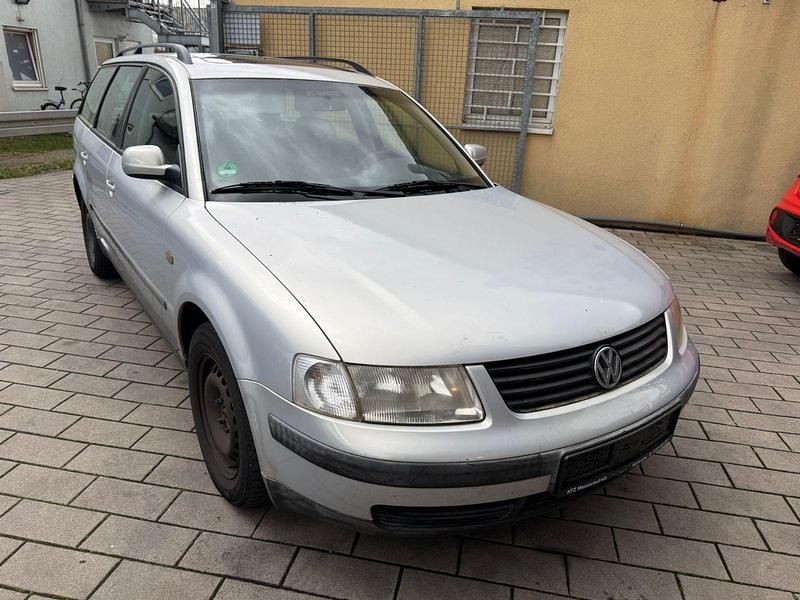 Gebraucht VW Passat 101 PS (74 kW) 1998 Silber Kombi