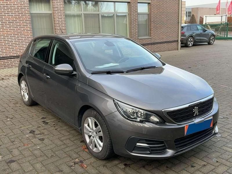 Gebraucht Peugeot 308 Active 110 PS (80 kW) 2020 Lackierung platiniumgrau Kleinwagen