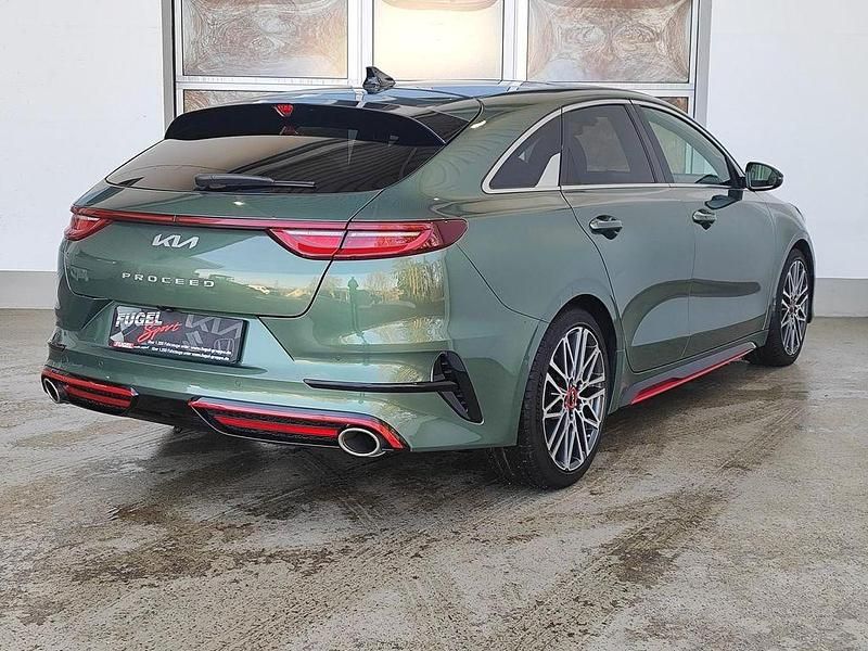 Gebraucht Kia ProCeed GT 204 PS (150 kW) 2022 Experience green met. Kombi