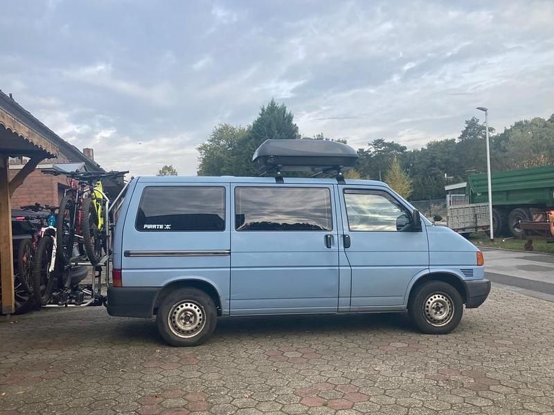 Gebraucht VW T4 88 PS (64 kW) 2000 Blau Van