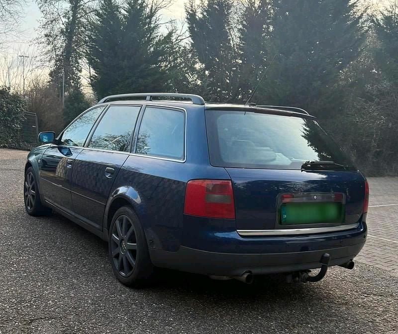 Gebraucht Audi A6 193 PS (141 kW) 2000 Blau Kombi
