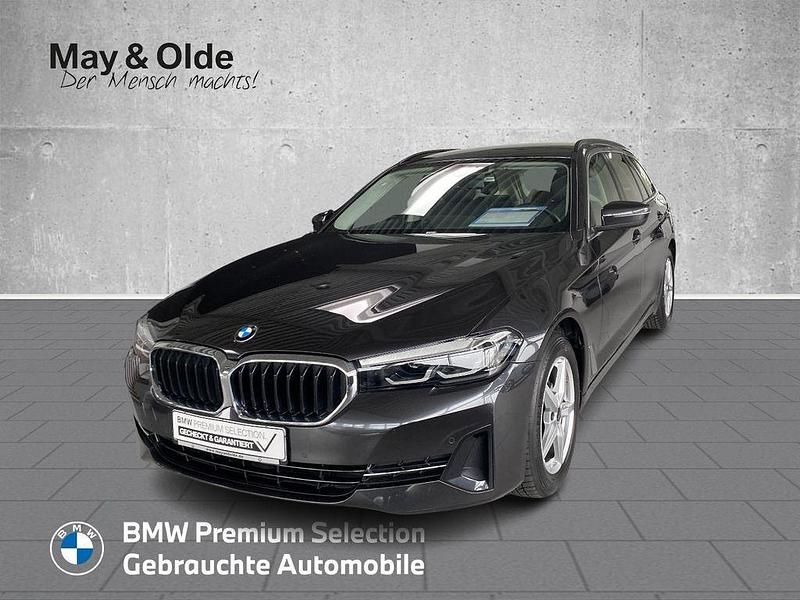 Gebraucht BMW 520 184 PS (135 kW) 2022 Grau Limousine