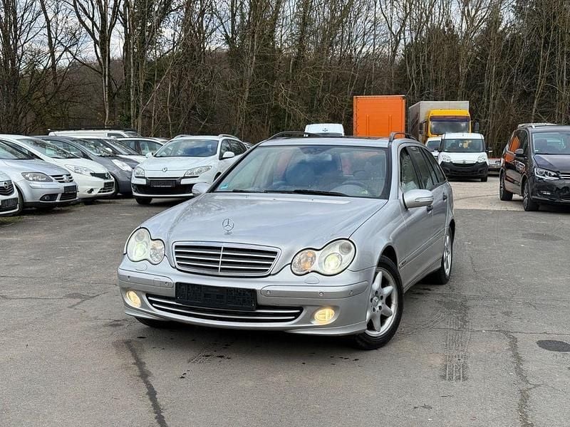 Silber Gebraucht 2005 Mercedes C220 Kombi | 600 € (Superpreis) - Bild 1/4