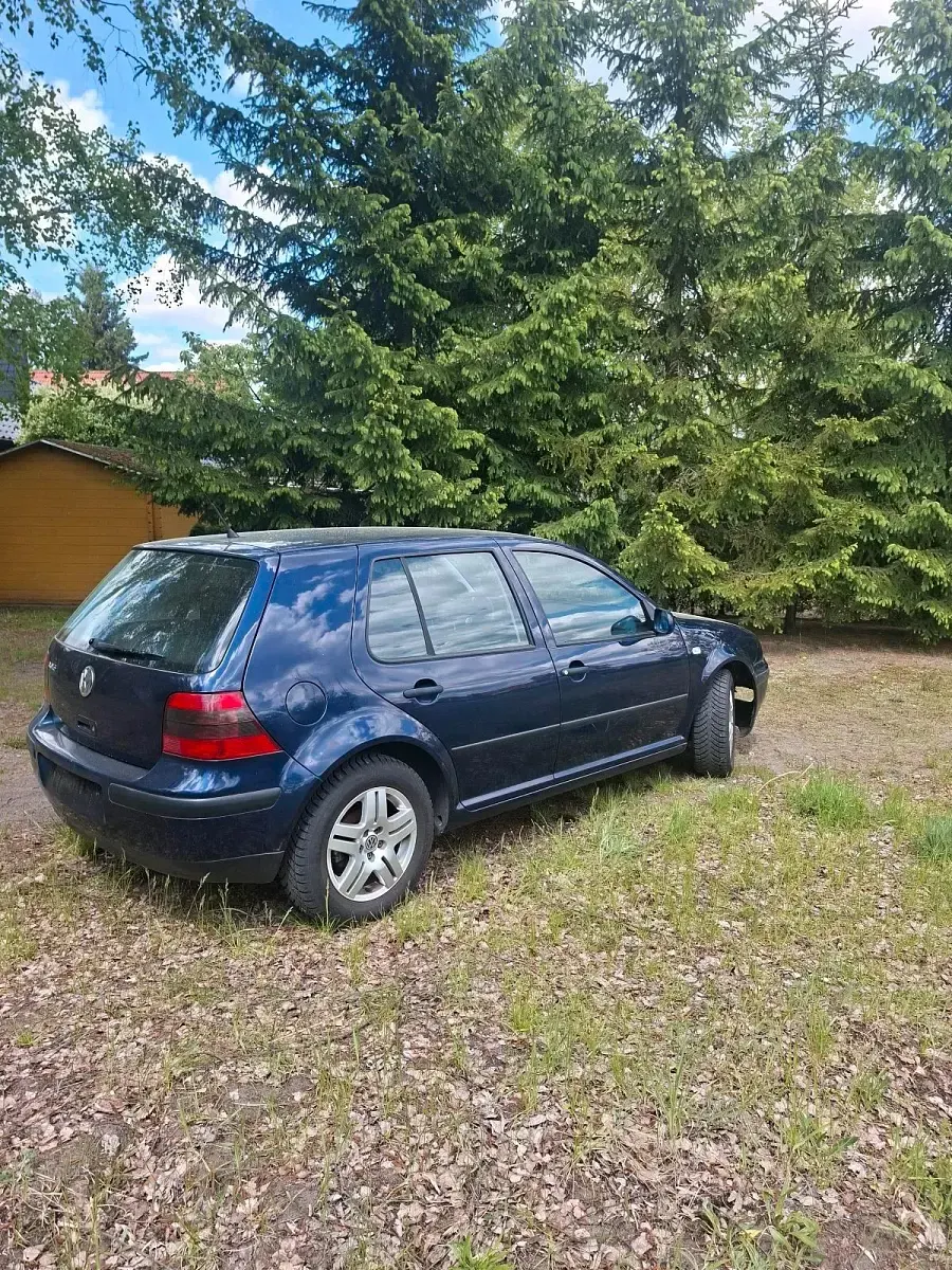 Brugt VW Golf IV 75 HK (55 kW) 2002 Blå Hatchback