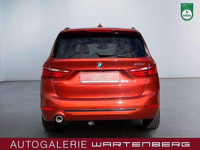 Gebraucht BMW 216 Sport Line 116 PS (85 kW) 2020 Sunset orange metallic Van / Kleinbus