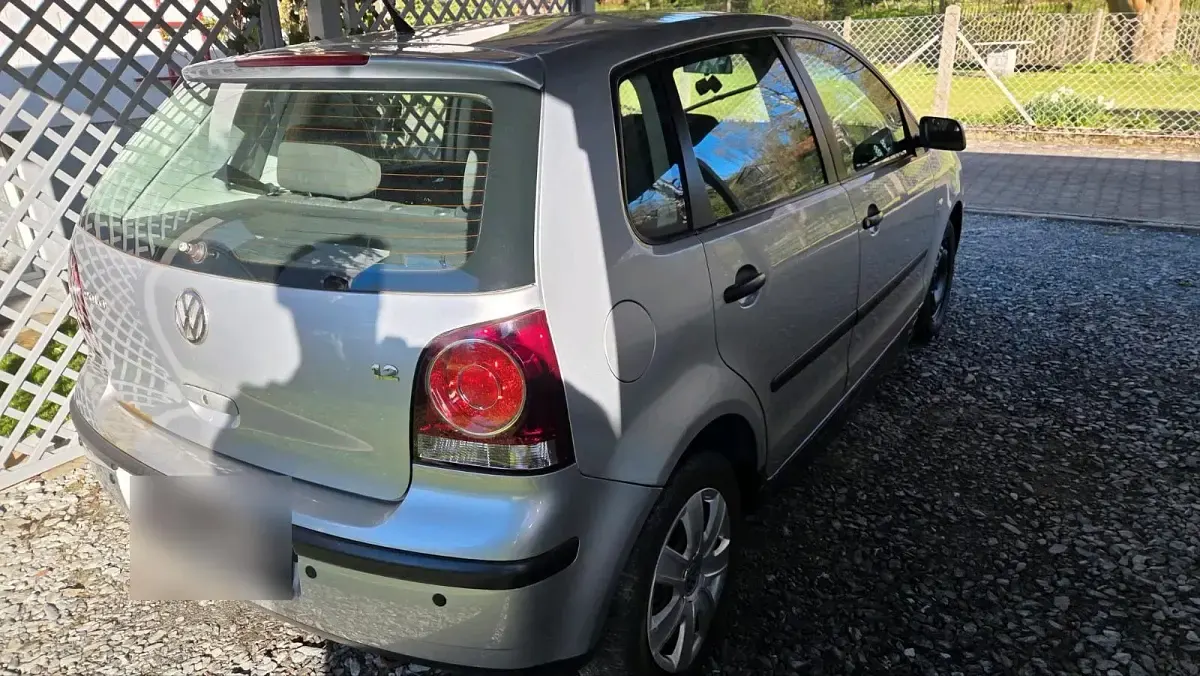 Gebraucht VW Polo 64 PS (47 kW) 2004 Silber Kleinwagen