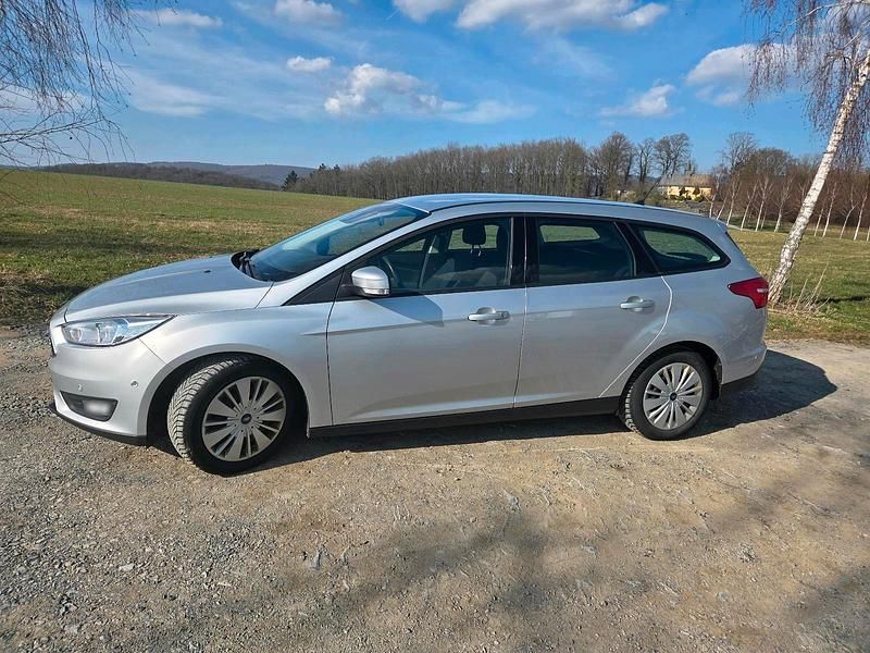 Gebraucht Ford Focus Business Edition 105 PS (77 kW) 2016 Silber Kombi