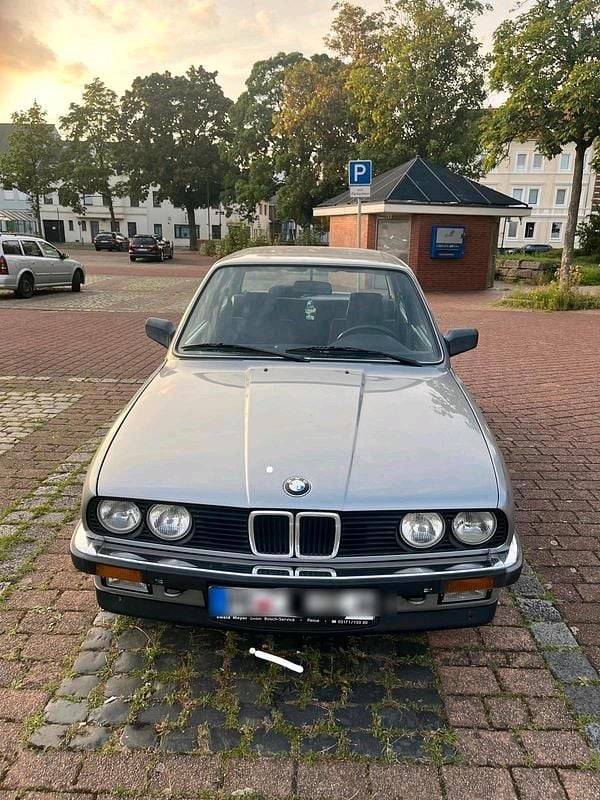 Gebraucht BMW 318 Basis 102 PS (75 kW) 1986 Coupé